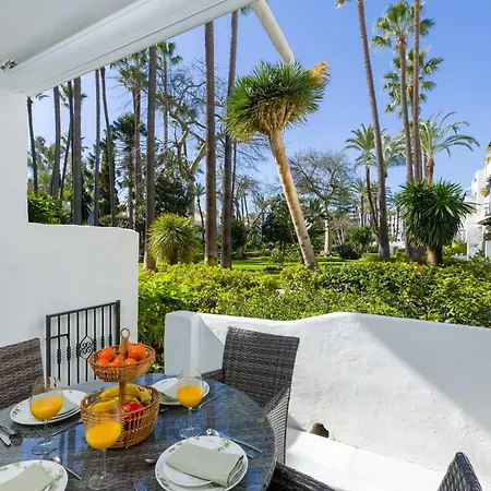 Urb, La Alcazaba 614 Y 642 Banus Apartment *