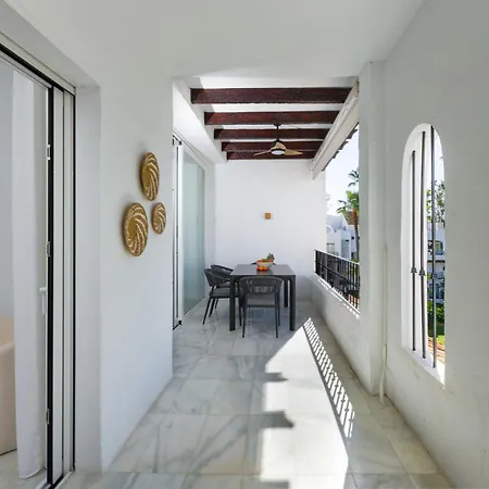 Daire Urb, La Alcazaba 614 Y 642 Banus Marbella