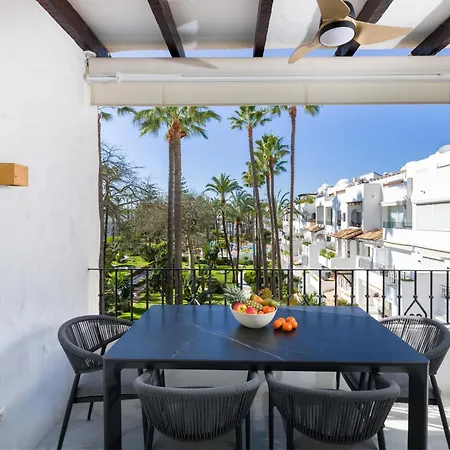 Urb, La Alcazaba 614 Y 642 Banus Apartament